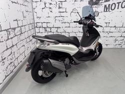 2014 Piaggio Beverly 350 (BV 350) Beverly White