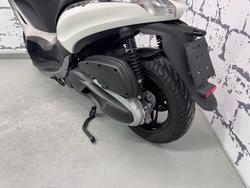 2014 Piaggio Beverly 350 (BV 350) Beverly White