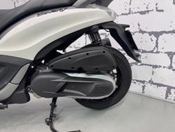 2014 Piaggio Beverly 350 (BV 350) Beverly White