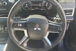 2023 Mitsubishi Outlander Exceed Tourer