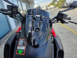 2015 DUCATI DIAVEL CARBON Black