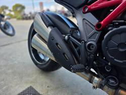 2015 DUCATI DIAVEL CARBON Black