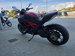 2015 DUCATI DIAVEL CARBON Black