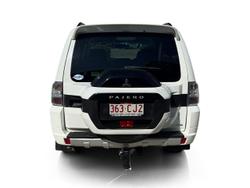 2015 Mitsubishi Pajero GLX