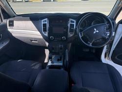 2015 Mitsubishi Pajero GLX