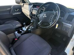 2015 Mitsubishi Pajero GLX