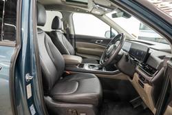 2024 Kia Carnival GT-Line Lite