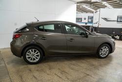 2015 Mazda 3 Maxx