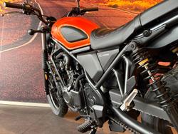 2025 Honda CB650R E-Clutch CB Red