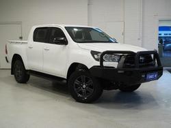 2024 Toyota Hilux SR