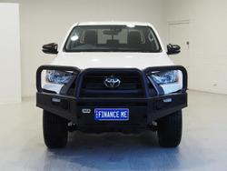 2024 Toyota Hilux SR