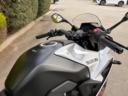2025 Suzuki GSX-8R (GSX800FRQ)