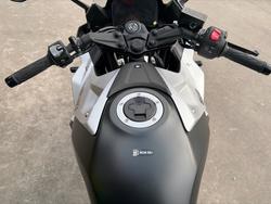 2025 Suzuki GSX-8R (GSX800FRQ)