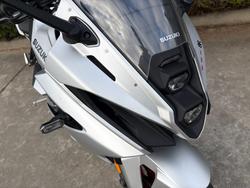 2025 Suzuki GSX-8R (GSX800FRQ)