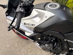 2025 Suzuki GSX-8R (GSX800FRQ)
