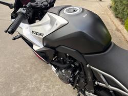 2025 Suzuki GSX-8R (GSX800FRQ)