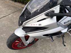 2025 Suzuki GSX-8R (GSX800FRQ)