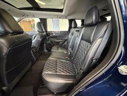2024 Mitsubishi Outlander Exceed