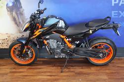 2023 Ktm 890 DUKE R Black