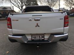 2016 Mitsubishi Triton GLS