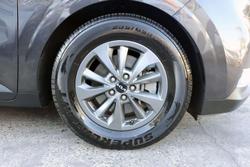2022 Kia Carnival S