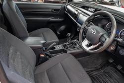 2015 Toyota Hilux SR