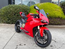 2015 DUCATI 1299 PANIGALE Red