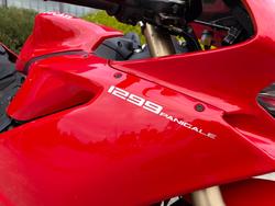2015 DUCATI 1299 PANIGALE Red