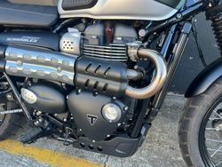2021 Triumph STREET SCRAMBLER GREEN