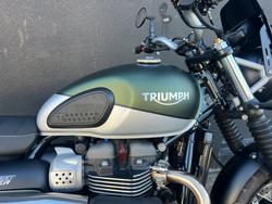 2021 Triumph STREET SCRAMBLER GREEN