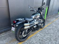 2021 Triumph STREET SCRAMBLER GREEN