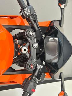 2024 KTM RC 390 RC Orange