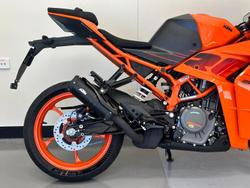 2024 KTM RC 390 RC Orange