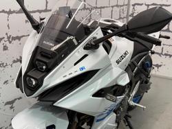 2026 Suzuki GSX-8R GSX-R White