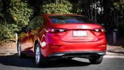 2018 Mazda 3 Neo Sport
