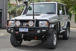 2019 Toyota Landcruiser GXL VDJ76R 4X4 Dual Range Silver Pearl
