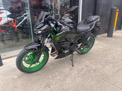 2026 Kawasaki Z500 SE Z Black