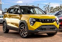 2025 Mahindra XUV3XO AX7L