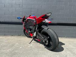 2017 Honda CBR1000RR (FIREBLADE) ABS RED