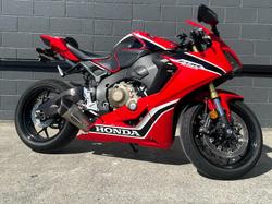2017 Honda CBR1000RR (FIREBLADE) ABS RED