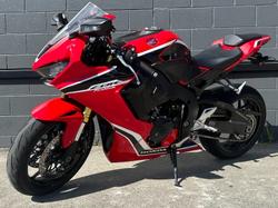 2017 Honda CBR1000RR (FIREBLADE) ABS RED