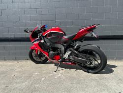 2017 Honda CBR1000RR (FIREBLADE) ABS RED