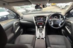 2021 Mitsubishi Pajero Sport GLS