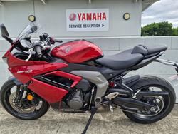 2025 Triumph DAYTONA 660 Red