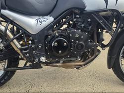 2003 TRIUMPH TIGER 900 Silver
