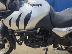 2003 TRIUMPH TIGER 900 Silver