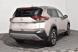 2022 Nissan X-TRAIL ST-L