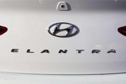 2018 Hyundai Elantra SR Turbo