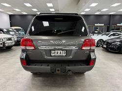 2011 Toyota Landcruiser GXL