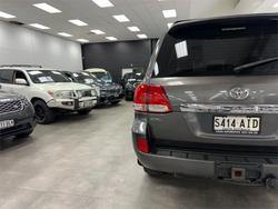 2011 Toyota Landcruiser GXL